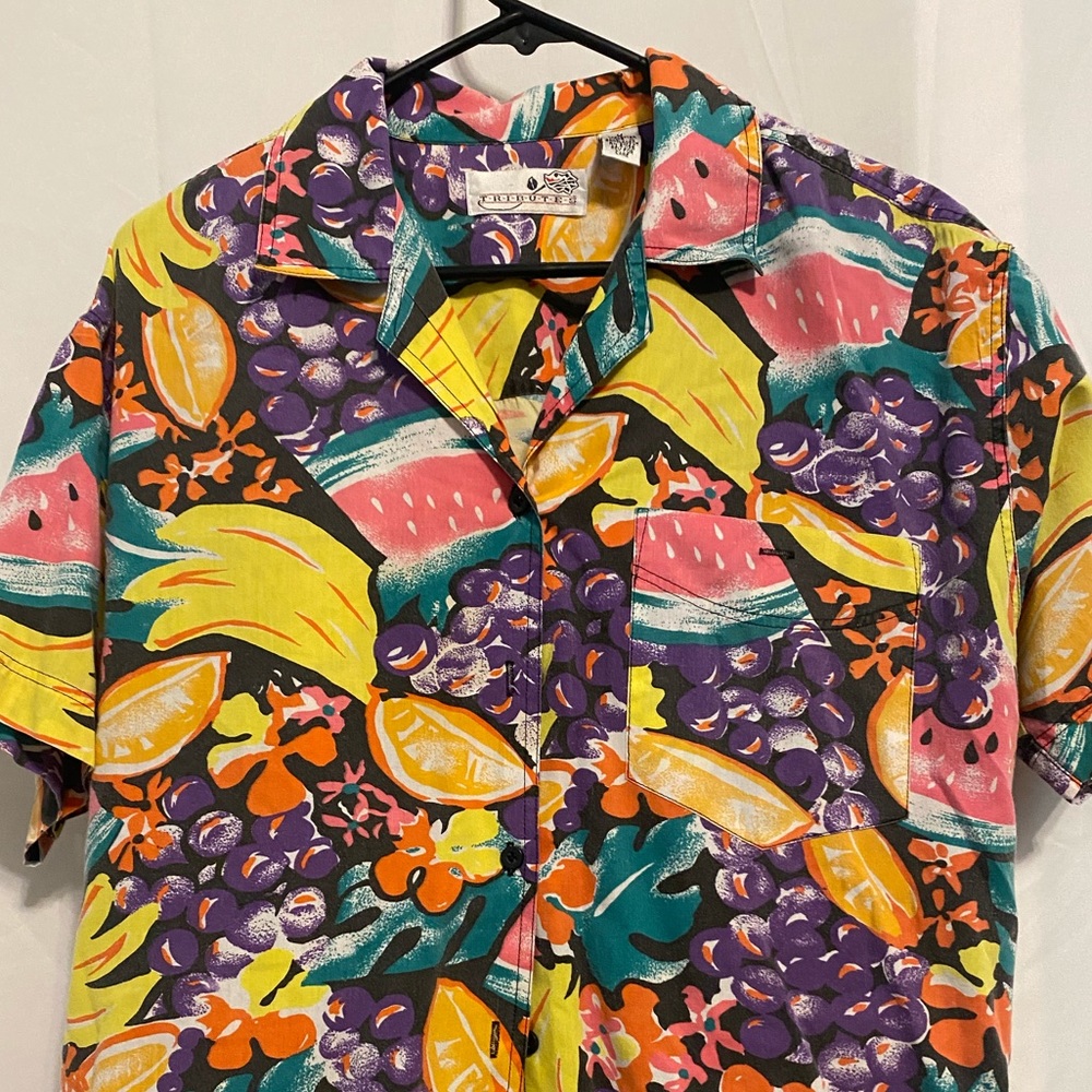 Vintage Men’s fruit button up medium 80s slim fit